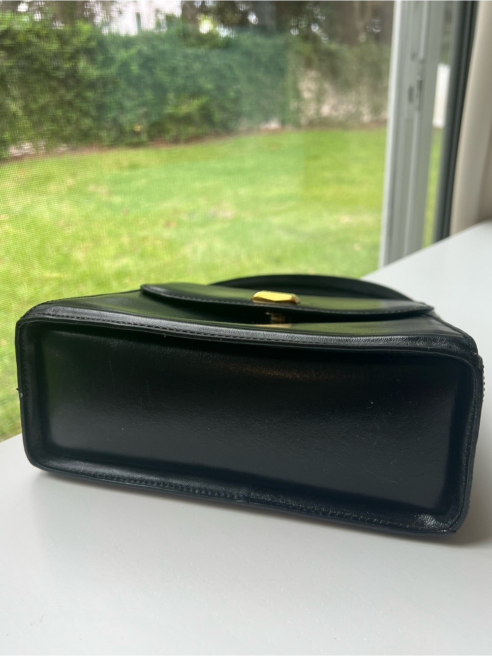 Vintage Bally Black Leather Top-Handle Bag with Gold Accent - Picture 5 of 9